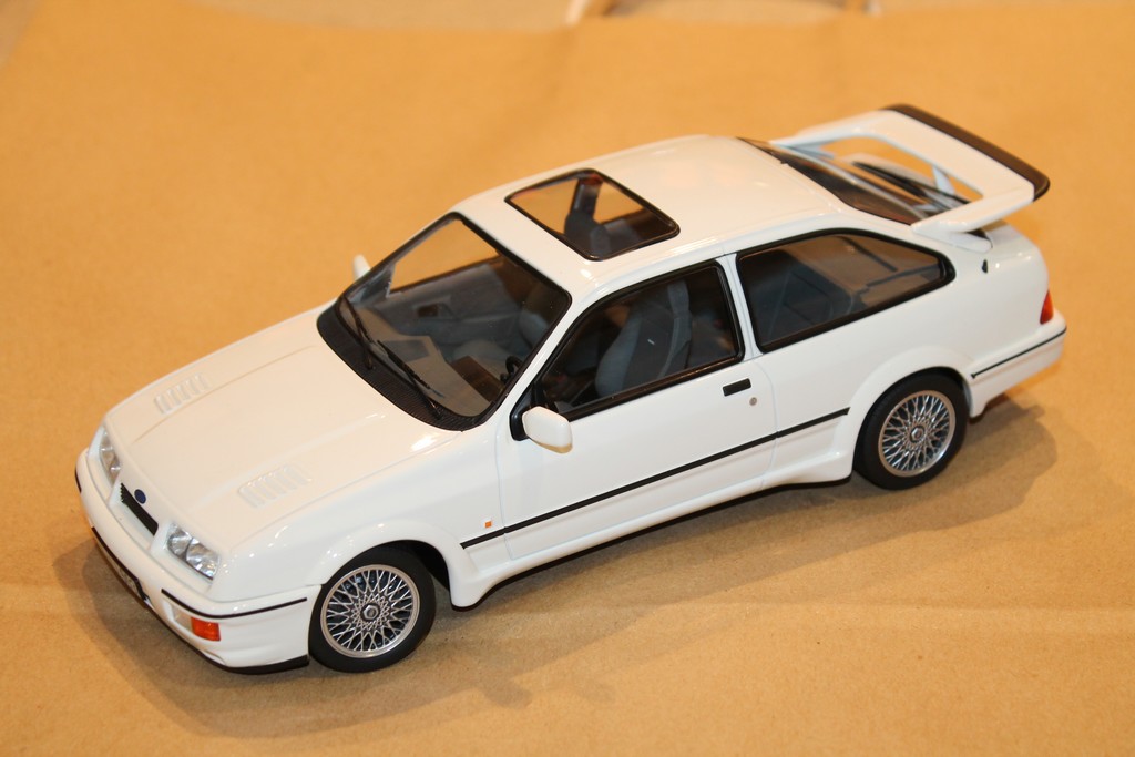 MINIATURE FORD SIERRA RS COSWORTH 1986 NOREV 1/18