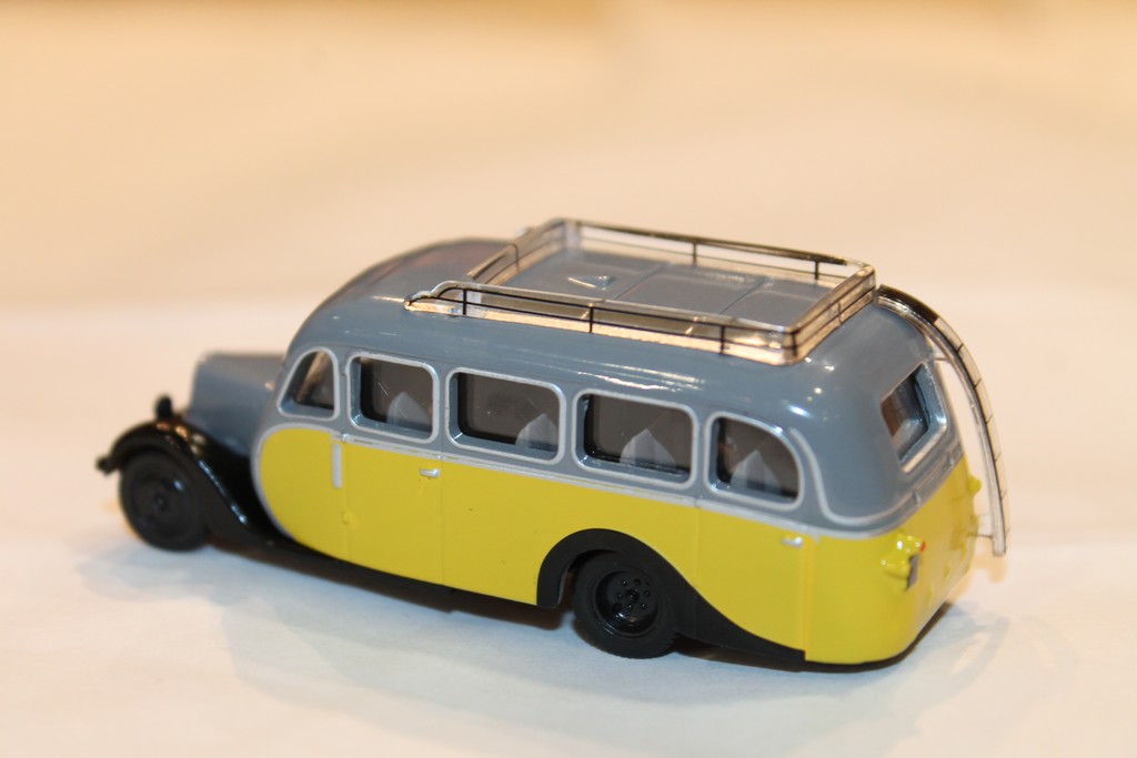 MINI CITROEN U23 AUTOCAR 1947 NOREV 1/87