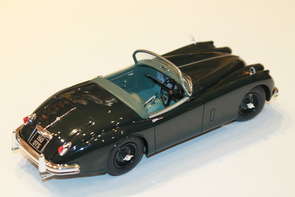JAGUAR XK150 OTS ROADSTER 1957 CULT SCALE MODELS 1/18°