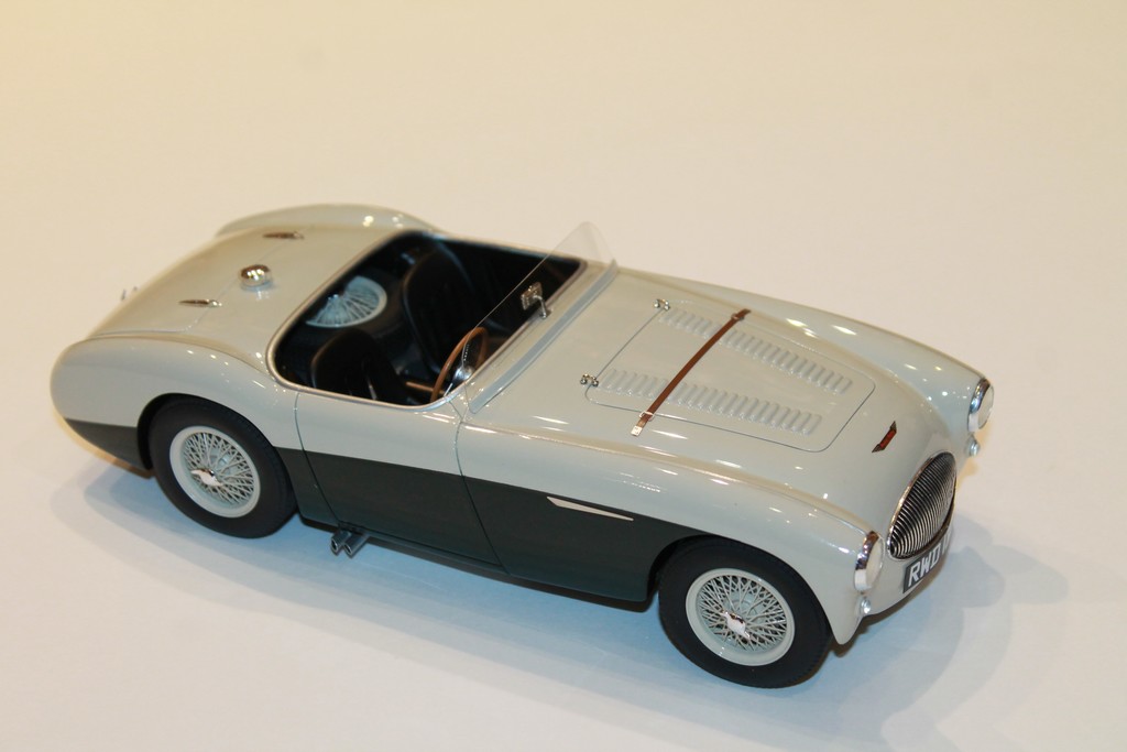 AUSTIN HEALEY 100S 1957 CULT SCALE MODELS 1/18°