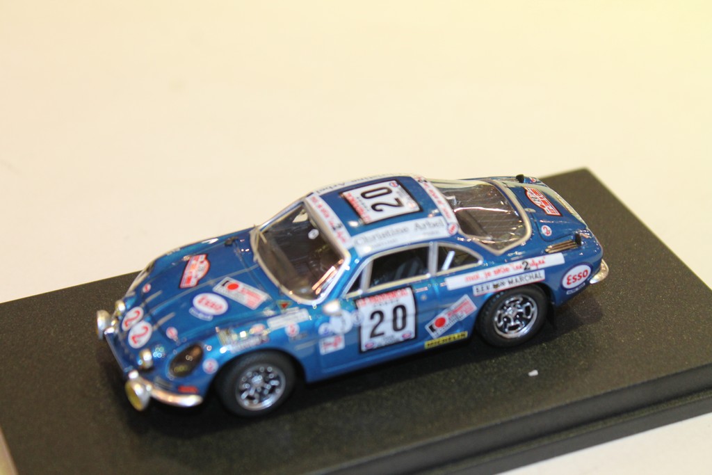 MINIATURE RENAULT ALPINE A110 TOUR DE CORSE 1975 TROFEU 1/43