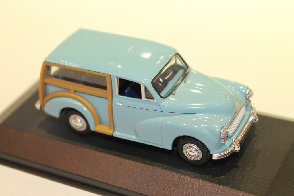 MINIATURE MORRIS MINOR TRAVELLER 1000 1959 VANGUARDS 1/43°