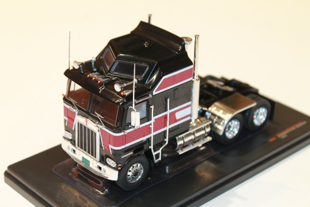 KENWORTH K100 AERODYNE 1976 NOIR IXO 1/43°