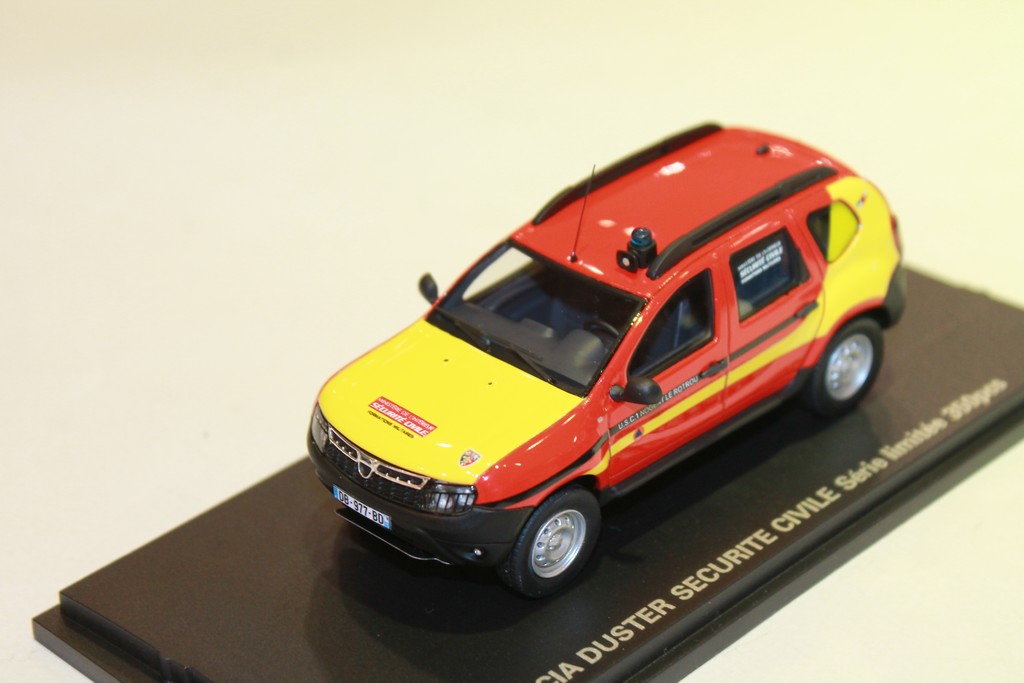 DACIA DUSTER SECURITE CIVILE ALARME 1/43°