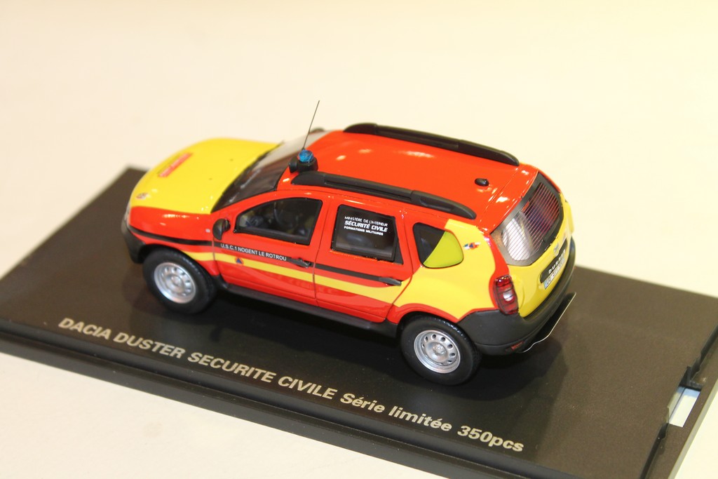 DACIA DUSTER SECURITE CIVILE ALARME 1/43°