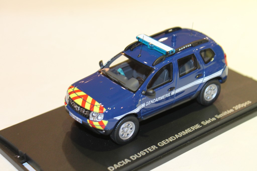 DACIA DUSTER GENDARMERIE ALARME 1/43°