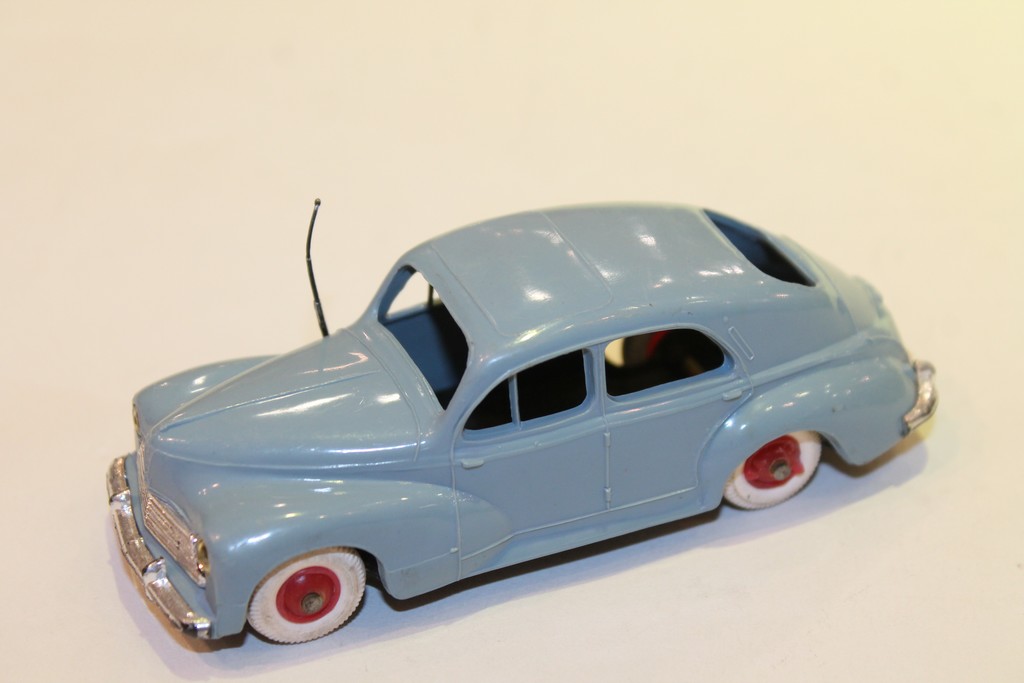 JOUET ANCIEN PEUGEOT 203 1957 NOREV 1/43