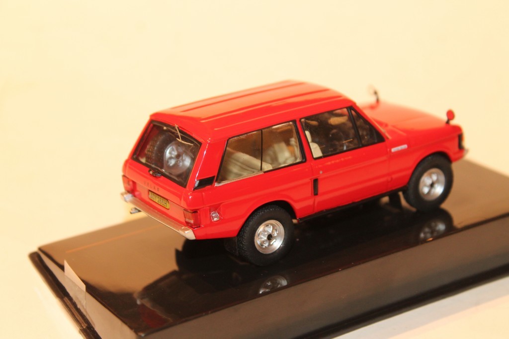 LAND ROVER VELAR 1969 IXO 1/43