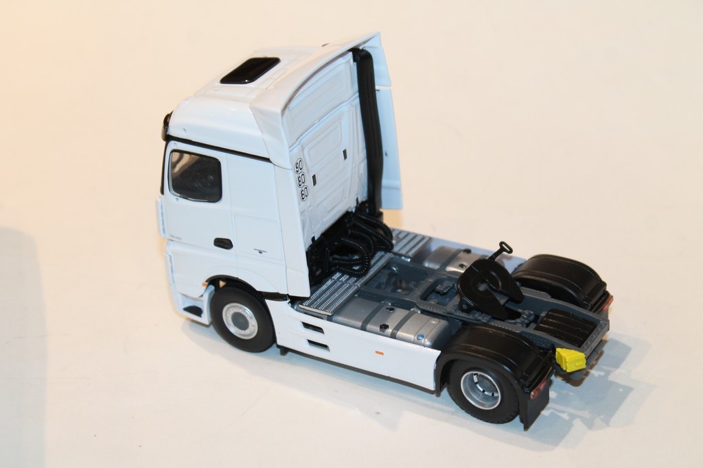 MERCEDES ACTROS 2017 BLANC ELIGOR 1/43°