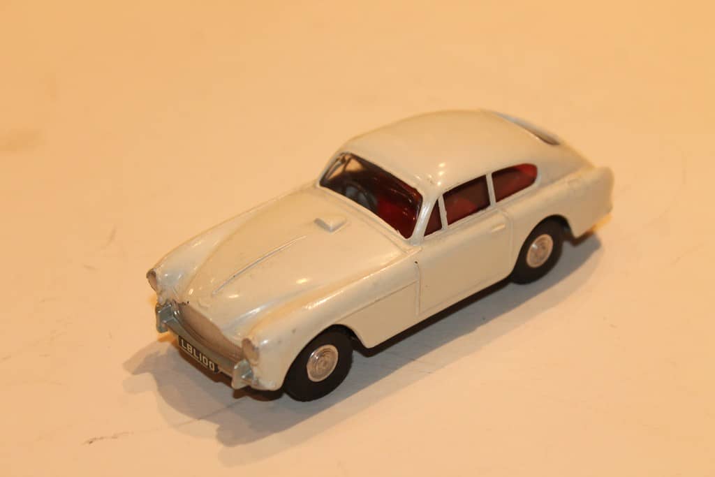 ASTON MARTIN DB3 1957 SPOT ON 1/42