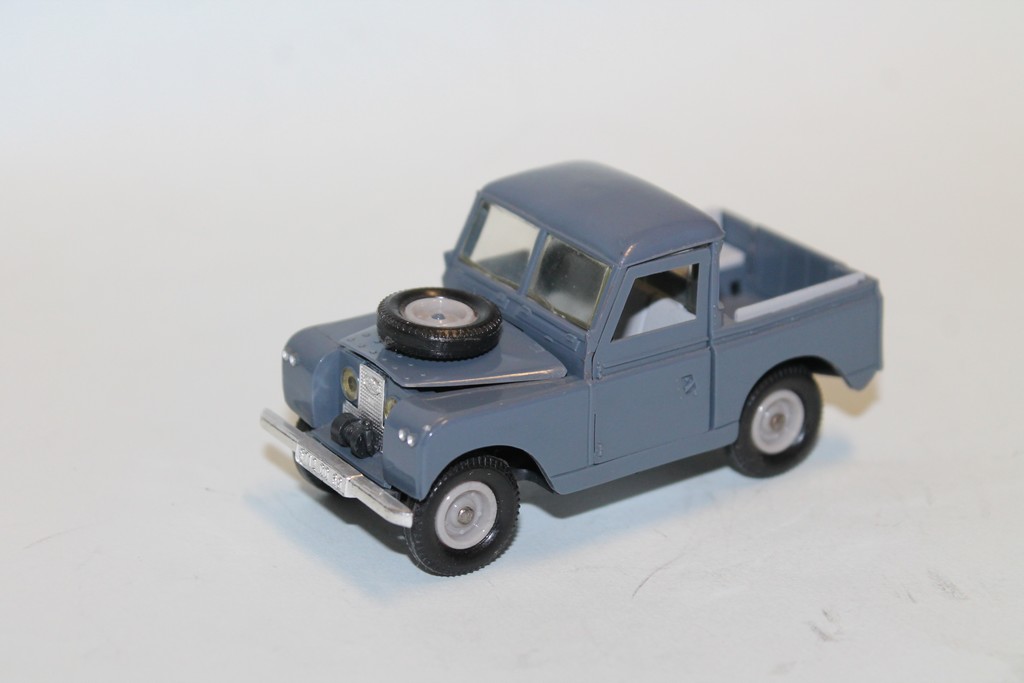 LAND ROVER SAFARI GRIS NOREV 1/43°