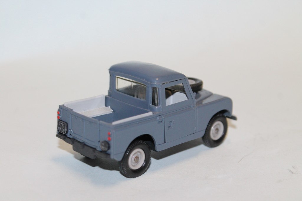 LAND ROVER SAFARI GRIS NOREV 1/43°