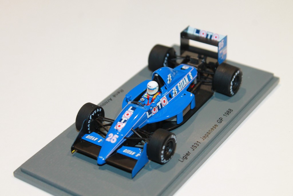 LIGIER JS31 GP DU JAPON 1988 SPARK 1/43°