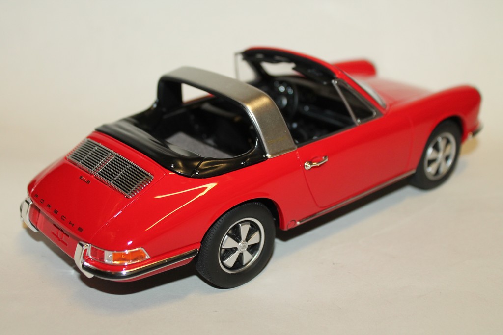 PORSCHE 911 901 TARGA ROUGE 1965 GT SPIRIT 1/18°