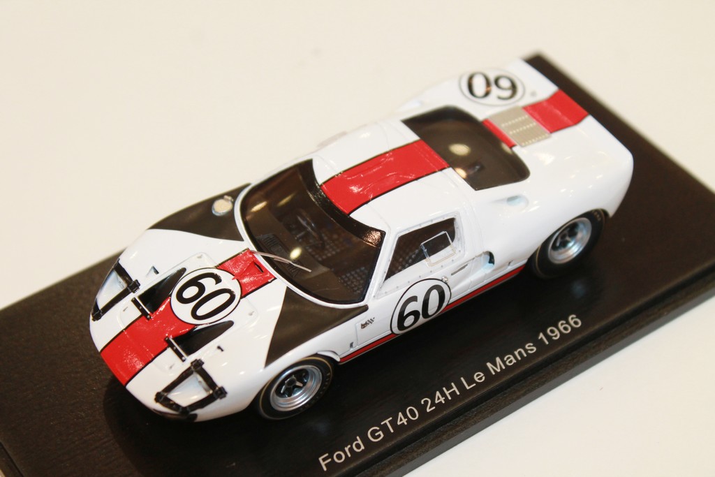 FORD GT 40 LE MANS 1966 N°60 SPARK 1/43°