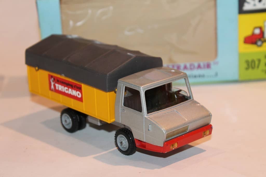 JOUET ANCIEN SOLIDO berliet TBO 200cv petrolier +boite no dinky toys