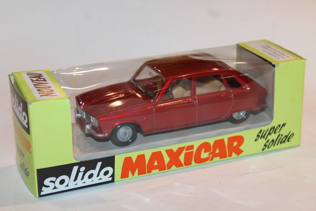 RENAULT 16 ROUGE SOLIDO MAXICAR 1/32°