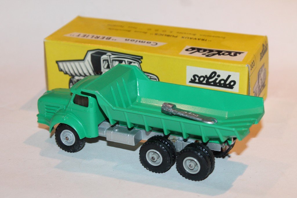 CAMION BERLIET GBO BENNE VERT SOLIDO 1/43°