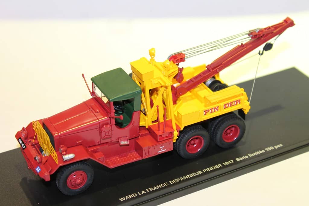 WARD LA FRANCE DEPANNEUR PINDER 1947 PERFEX 1/43°