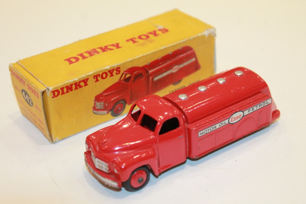 TANKER CAMION CITERNE "ESSO" DINKY TOYS 1/43°