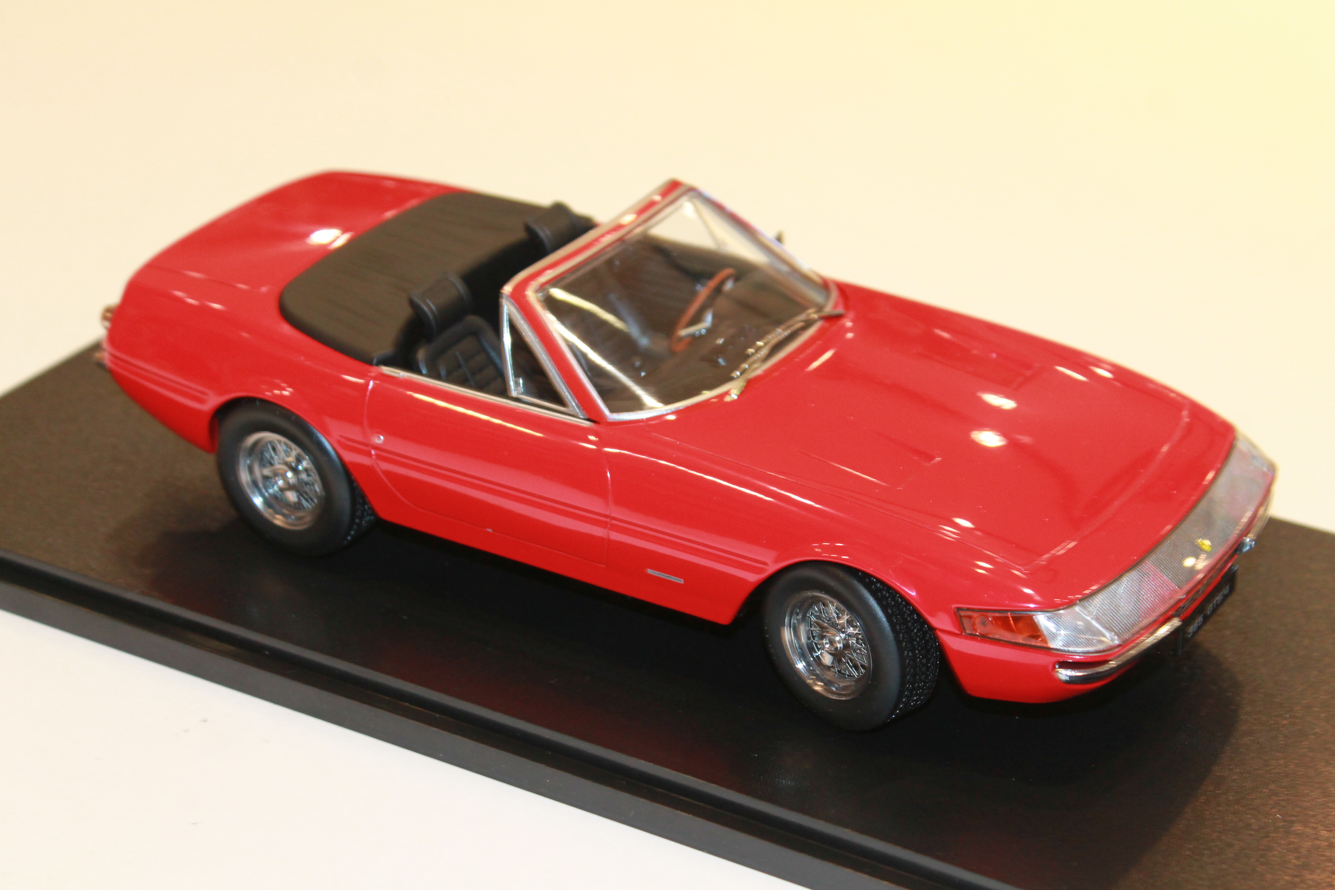 FERRARI 365 GTS/4 DAYTONA 1969 RED KK SCALE 1/18°