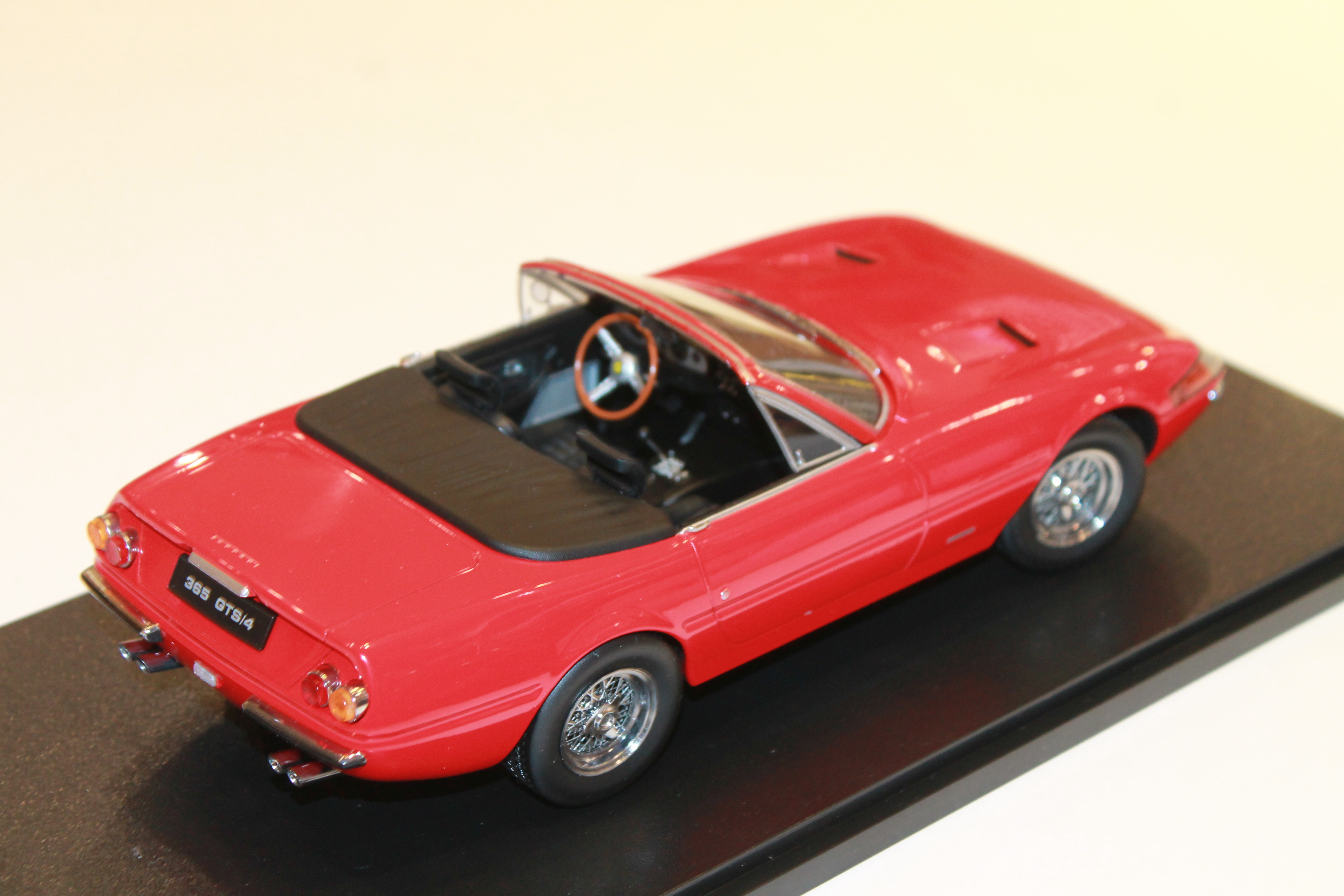 FERRARI 365 GTS/4 DAYTONA 1969 RED KK SCALE 1/18°