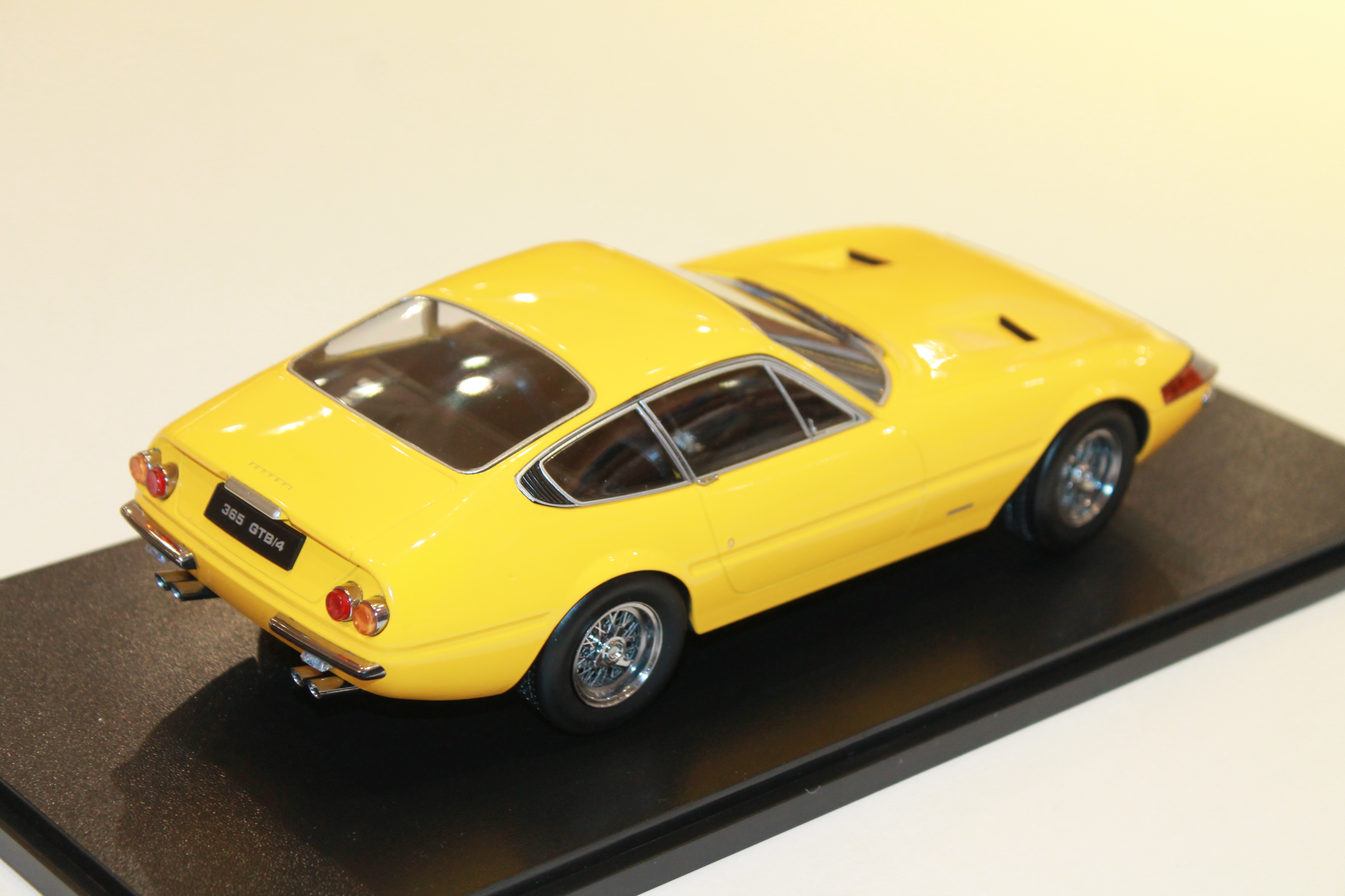 FERRARI 365 GTB/4 DAYTONA 1969 JAUNE KK SCALE 1/18°