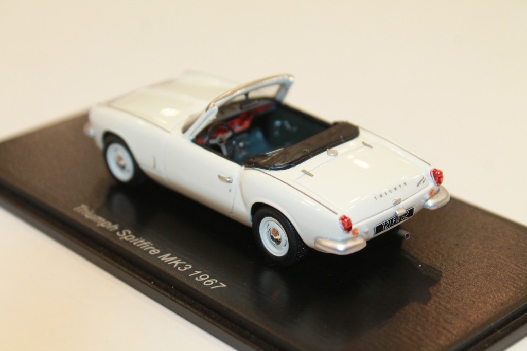 TRIUMPH SPITFIRE MK3 1967 SPARK 1/43°