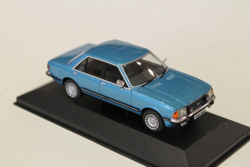 FORD GRANADA MK2 2.8I GHIA BEU 1975 VANGUARD 1/43°