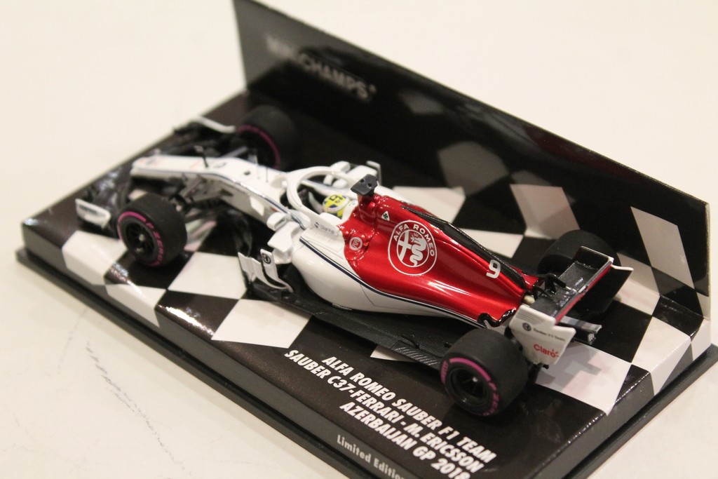 ALFA ROMEO SAUBER F1 TEAM SAUBER C37-FERRARI MINICHAMPS 1/43°