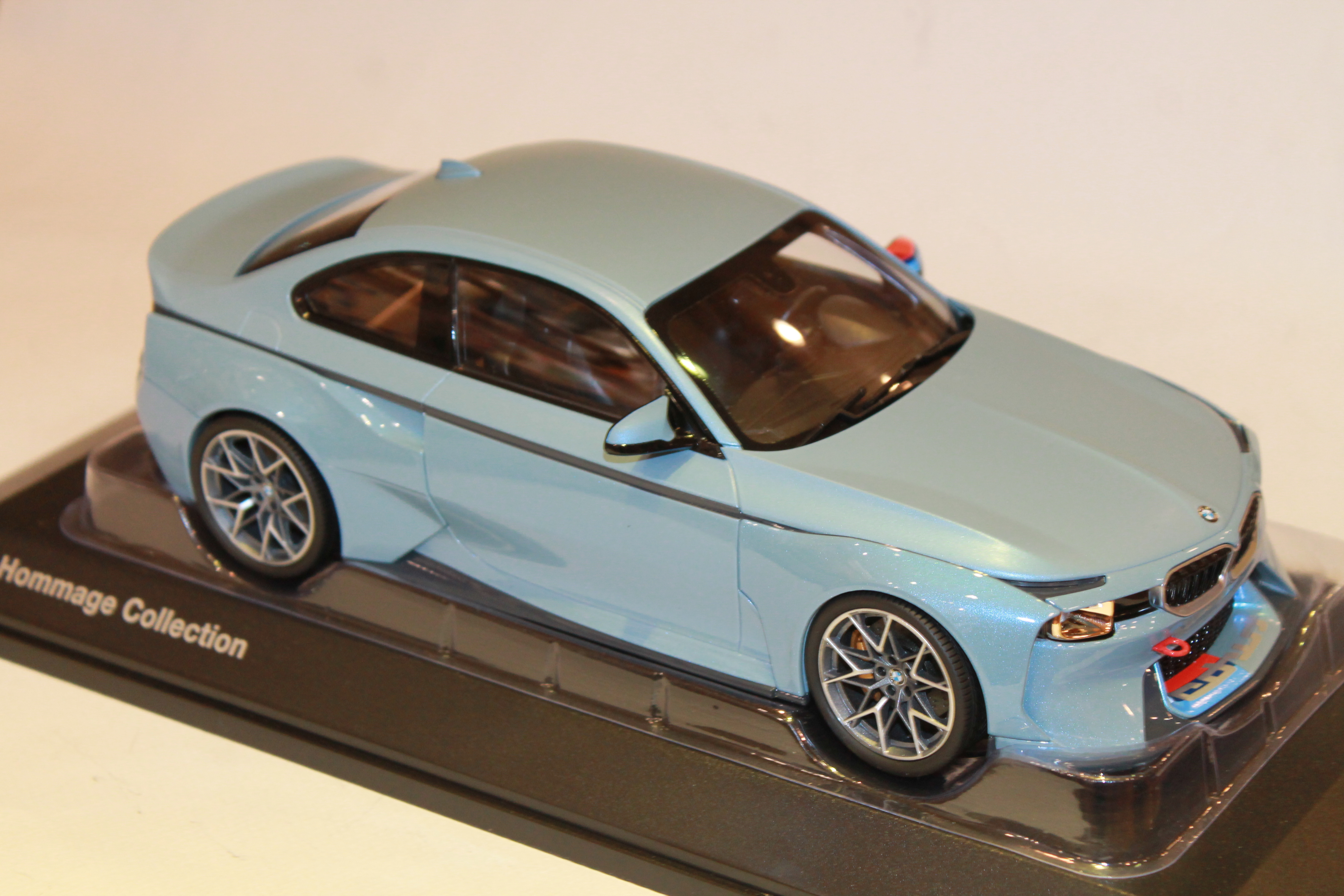 BMW 2002 NOREV 1/18°