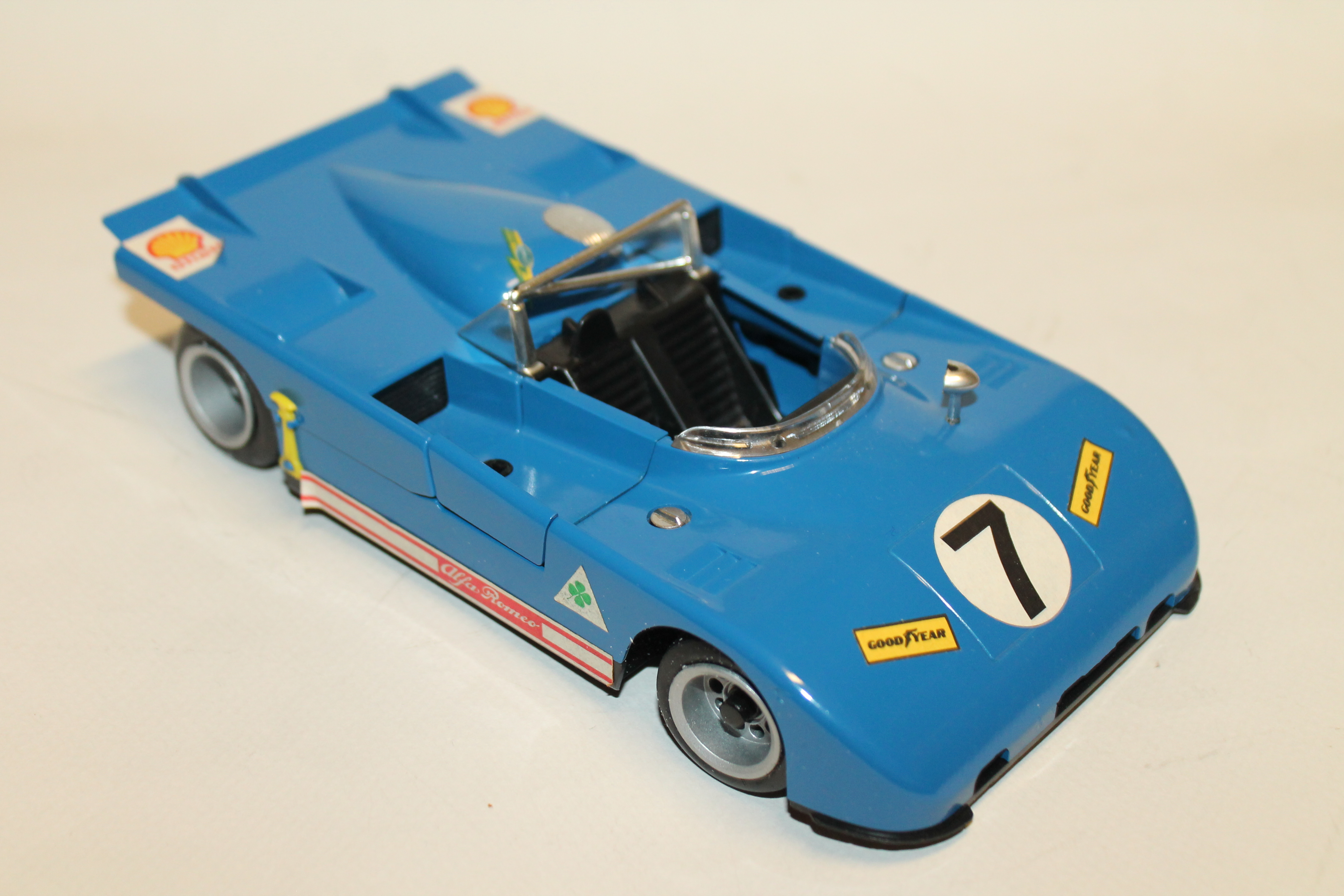 ALFA ROMEO 33 SPORT PROTO SHOCKING LINE 1/20°