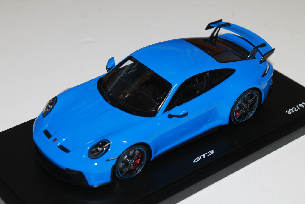 PORSCHE 911 GT3 992 BLEU 2021 SPARK 1/18°