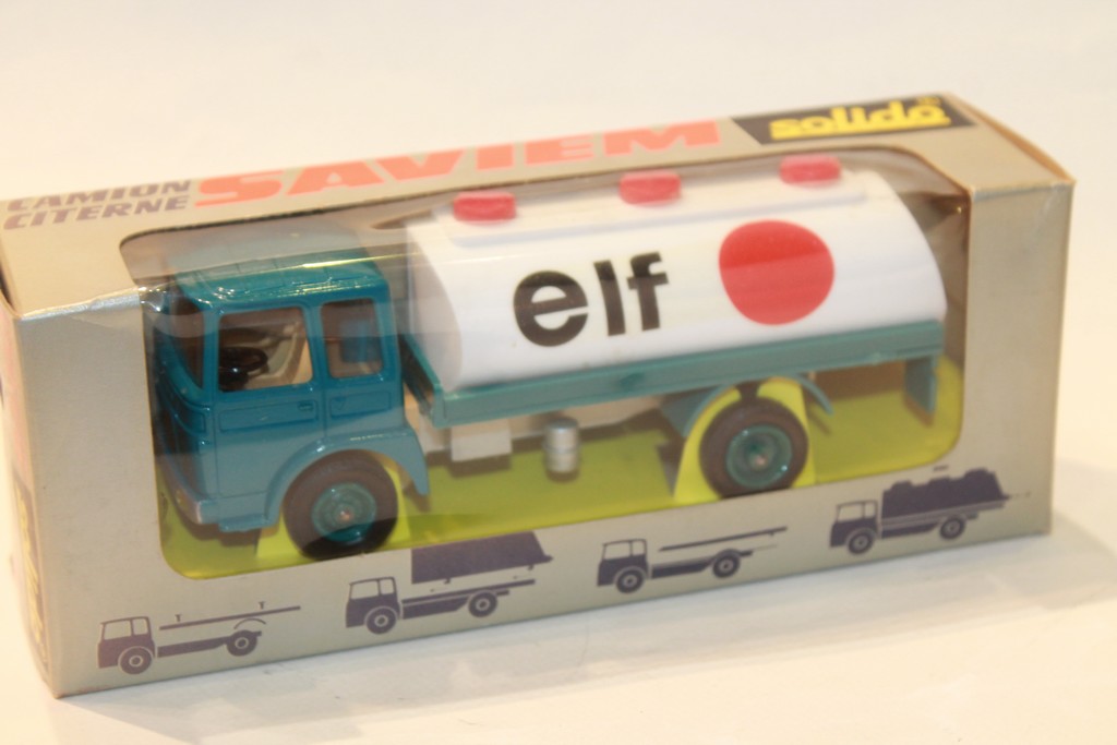 CAMION CITERNE ELF SAVIEM SOLIDO 1/43°