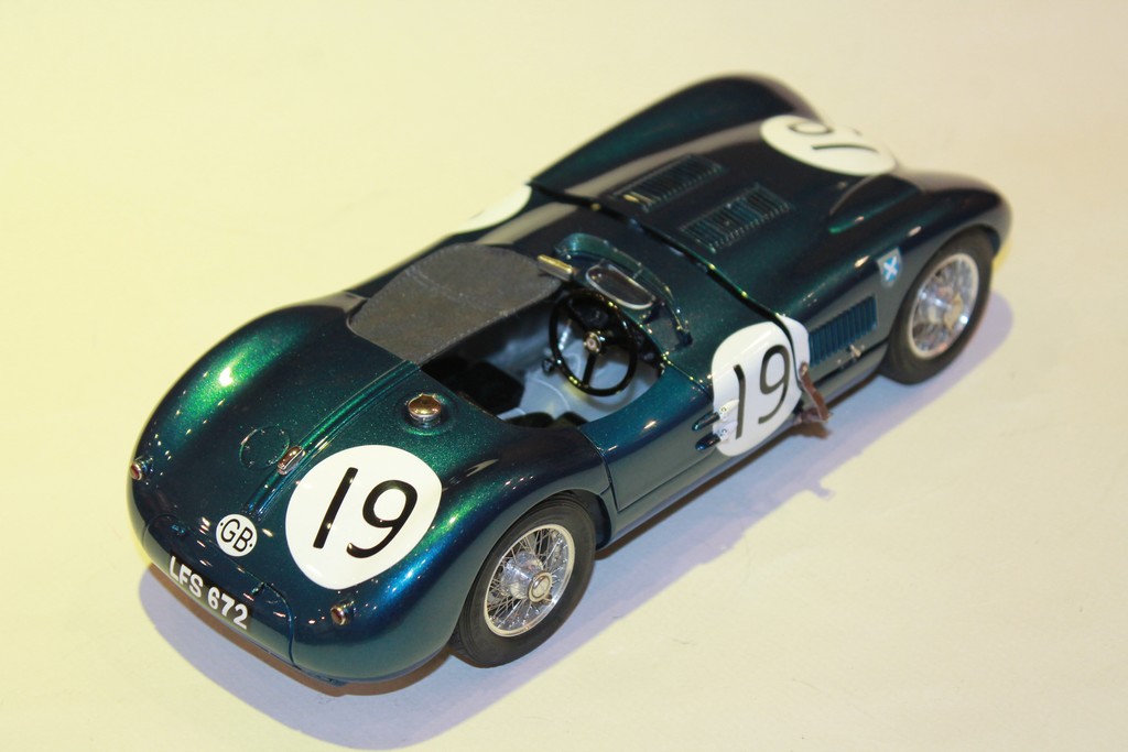 JAGUAR TYPE C N°19 GOODWOOD MEMBERS' MEETING 1954 CMC 1/18°