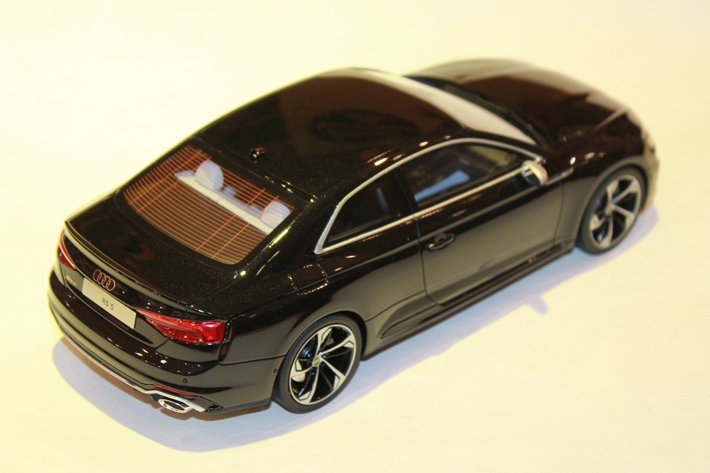 AUDI RS5 NOIR GT SPIRIT 1/18°