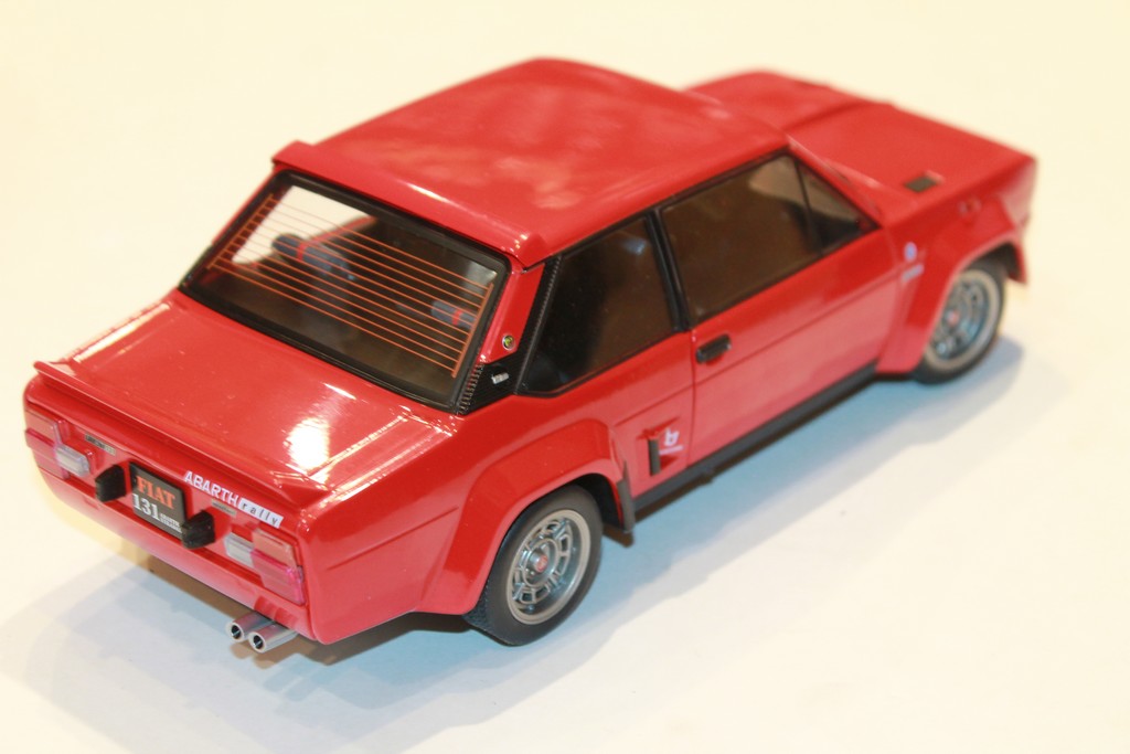 FIAT 131 ABARTH ROUGE 1980 SOLIDO 1/18°