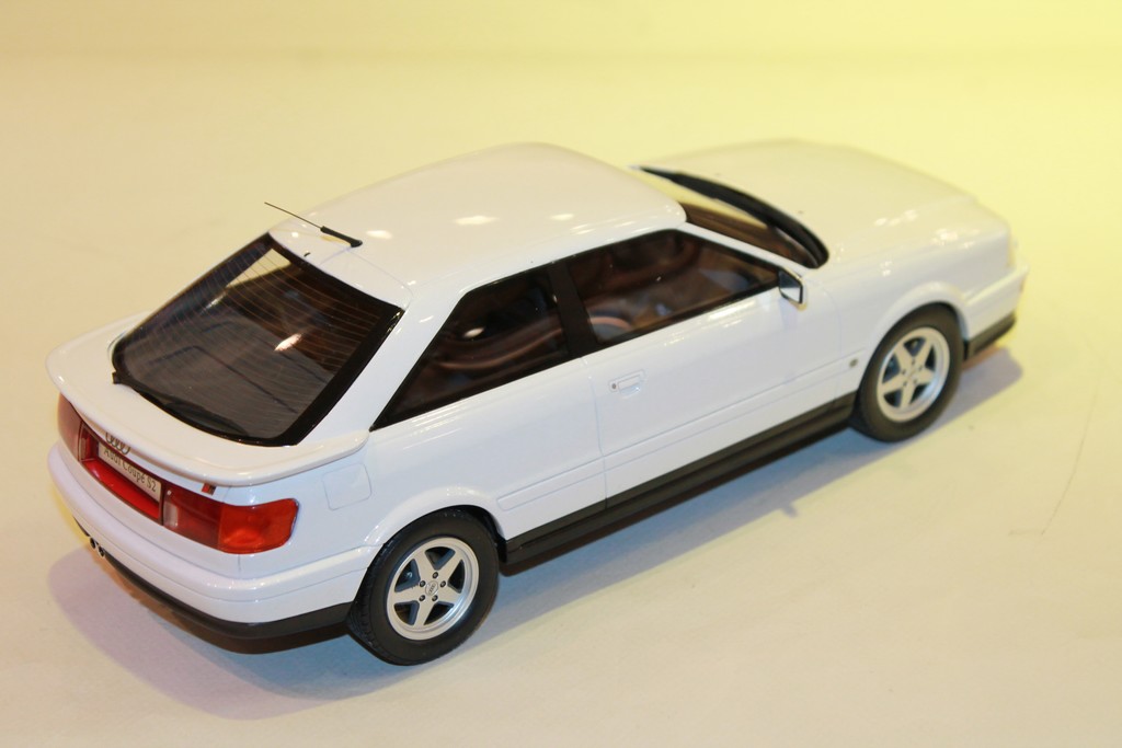 AUDI COUPE S2 BLANC OTTOMOBILE 1/18°