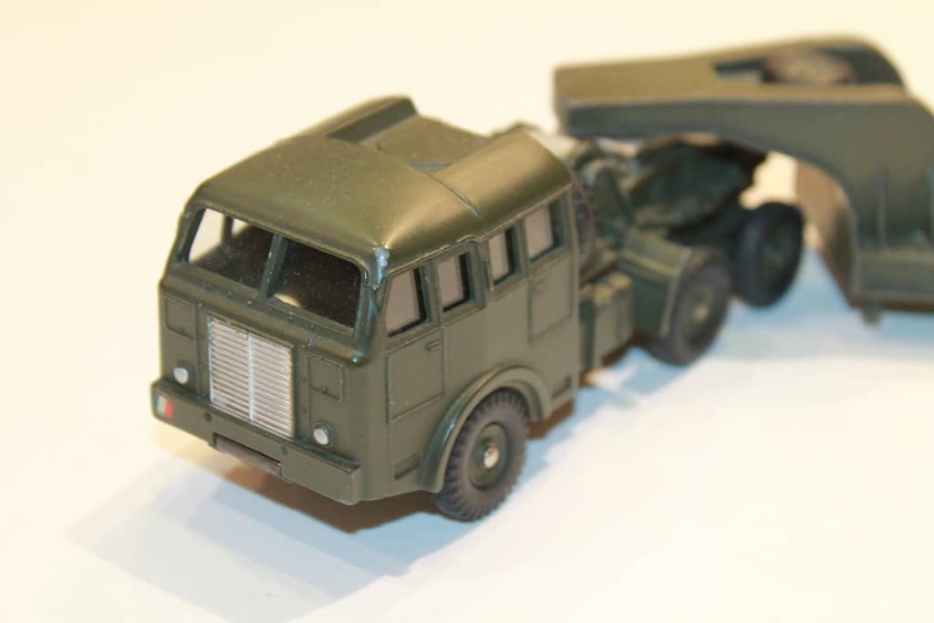 BERLIET PORTE CHAR DINKY TOYS 1/43°