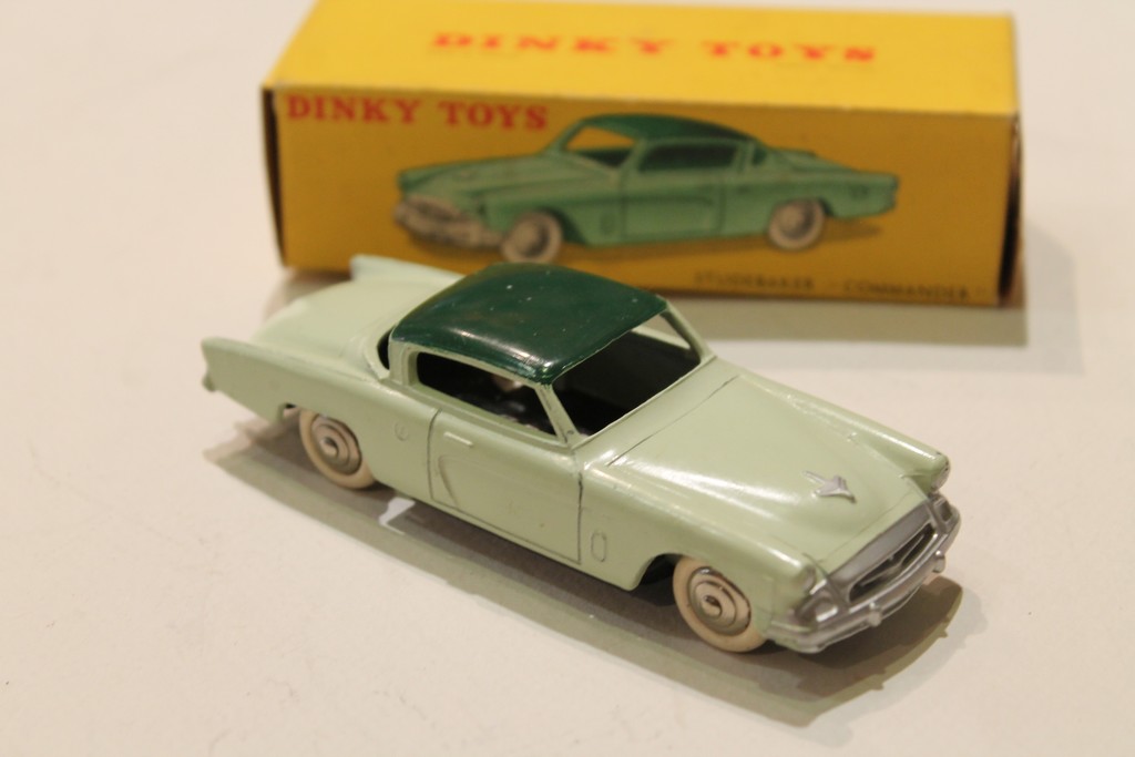 STUDEBAKER COMMANDER 1950 DINKY TOYS 1/43°