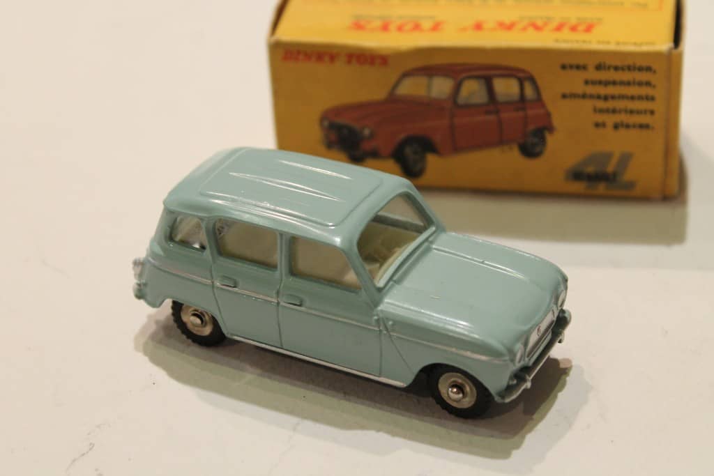Dinky Toys Spain – Renault 4L Bleue – Échelle 1/43 – Bon état