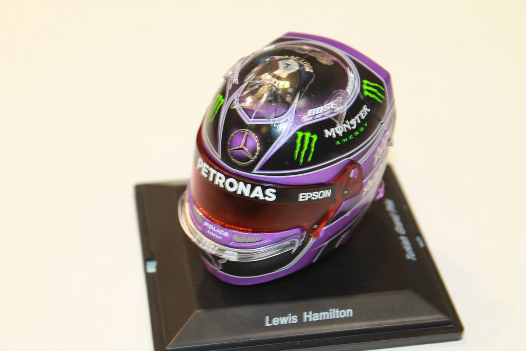 CASQUE LEWIS HAMILTON WORLD CHAMPION 2020 SPARK 1/5°