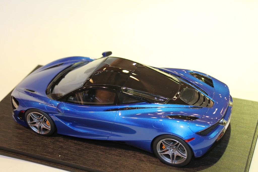 MCLAREN 720S BLEU TOP SPEED 1/18°