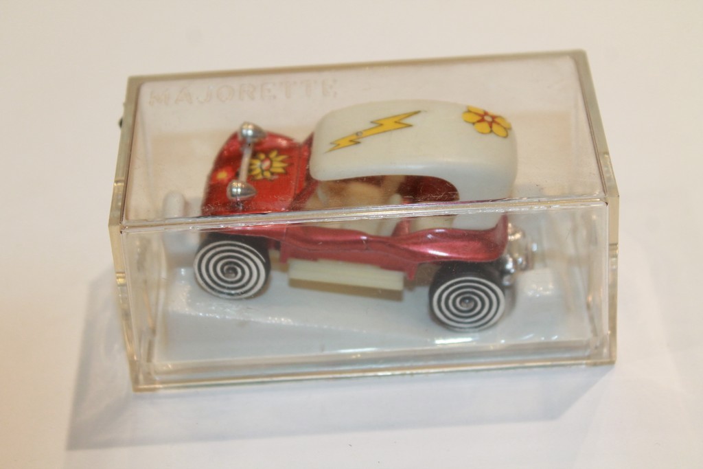 DUNE BUGGY ROSE MAJORETTE 1/66°
