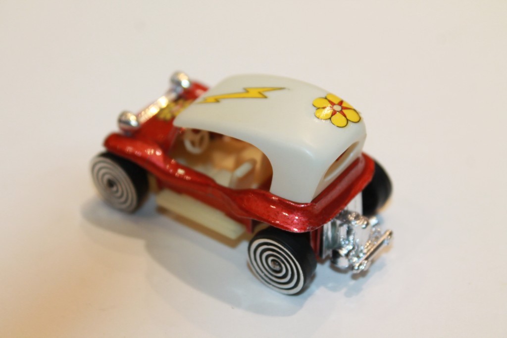 DUNE BUGGY ROSE MAJORETTE 1/66°