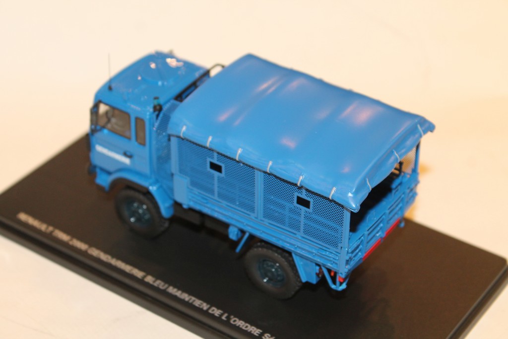 RENAULT TRM 2000 GENDARMERIE BLEU "MAINTIEN DE L'ORDRE" PERFEX 1/43°