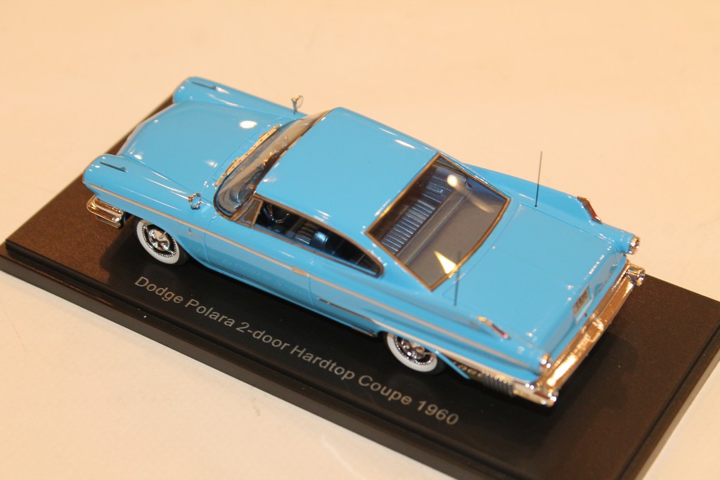 1960   1/43 Dodge Polara coupé bleu NEO 44099 