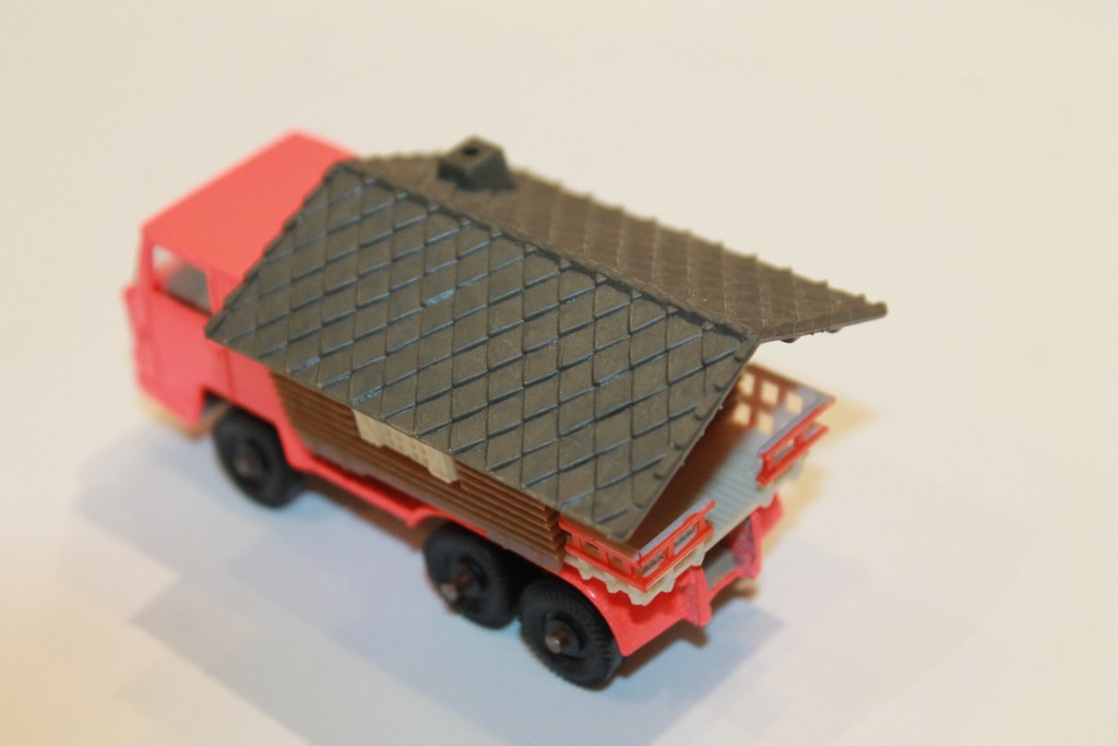 BERNARD CAMION + CHALET MAJORETTE 1/100°