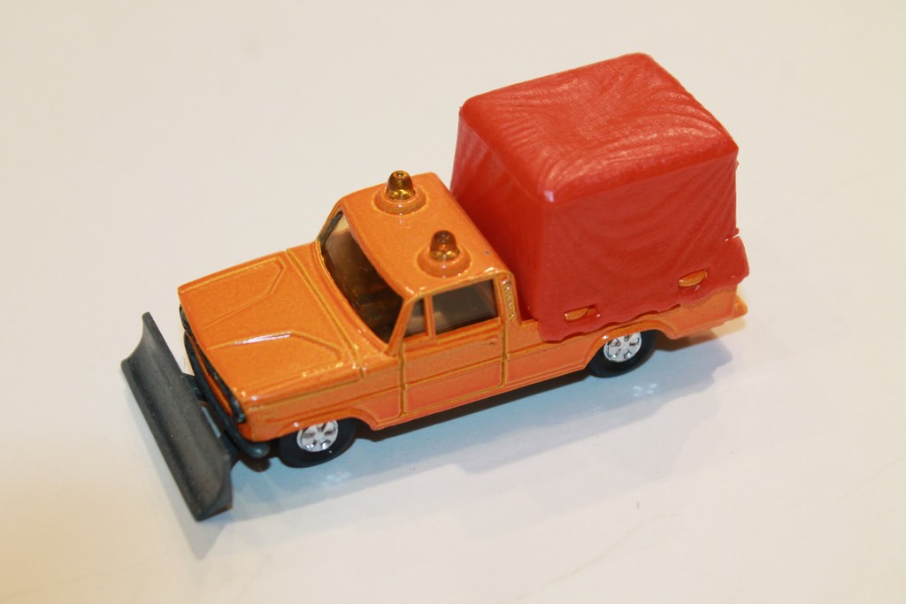 DODGE SAFARI CHASSE NEIGE MAJORETTE 1/66°