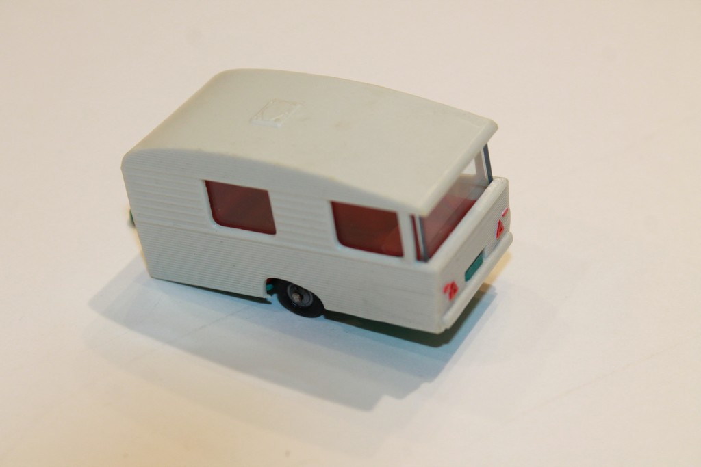 CARAVANE STERCKEMAN LOVELY MAJORETTE 1/66°